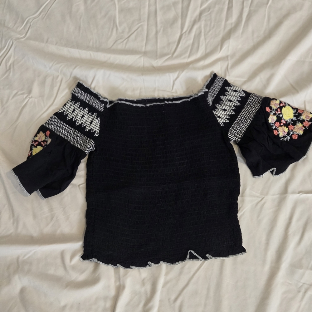 Xhilaration Black Textured Top